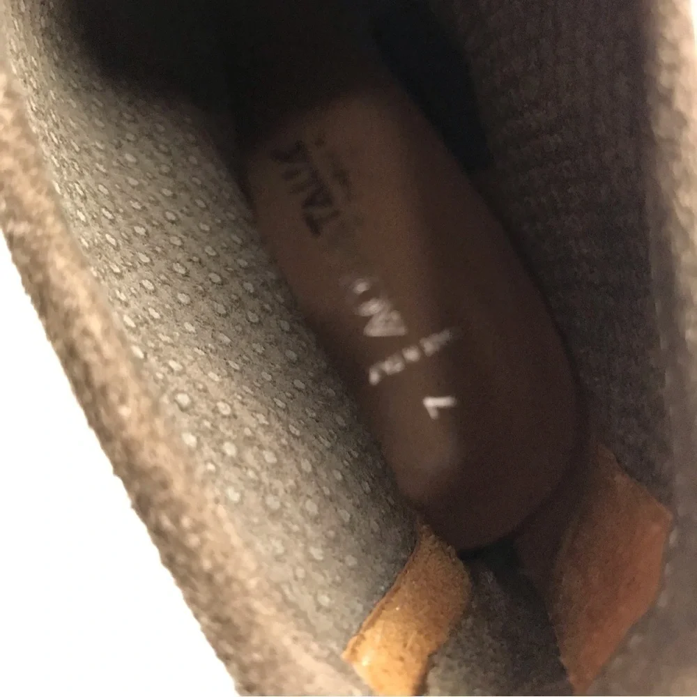 Aquatalia Fia Perforated Ankle Suede Boots Women's Size 7 - Picture 7 of 9